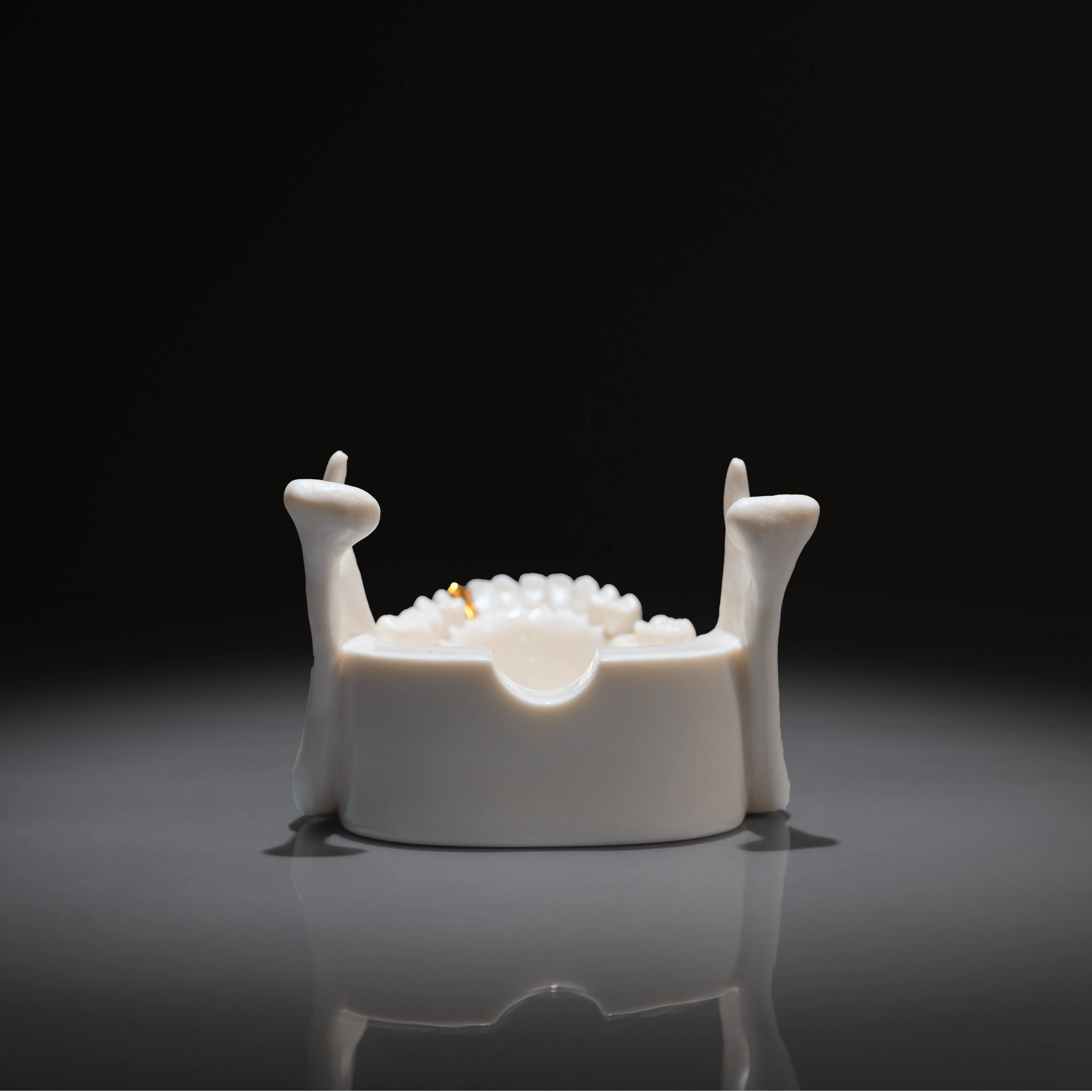 Jaw Dropping Skull Ashtray