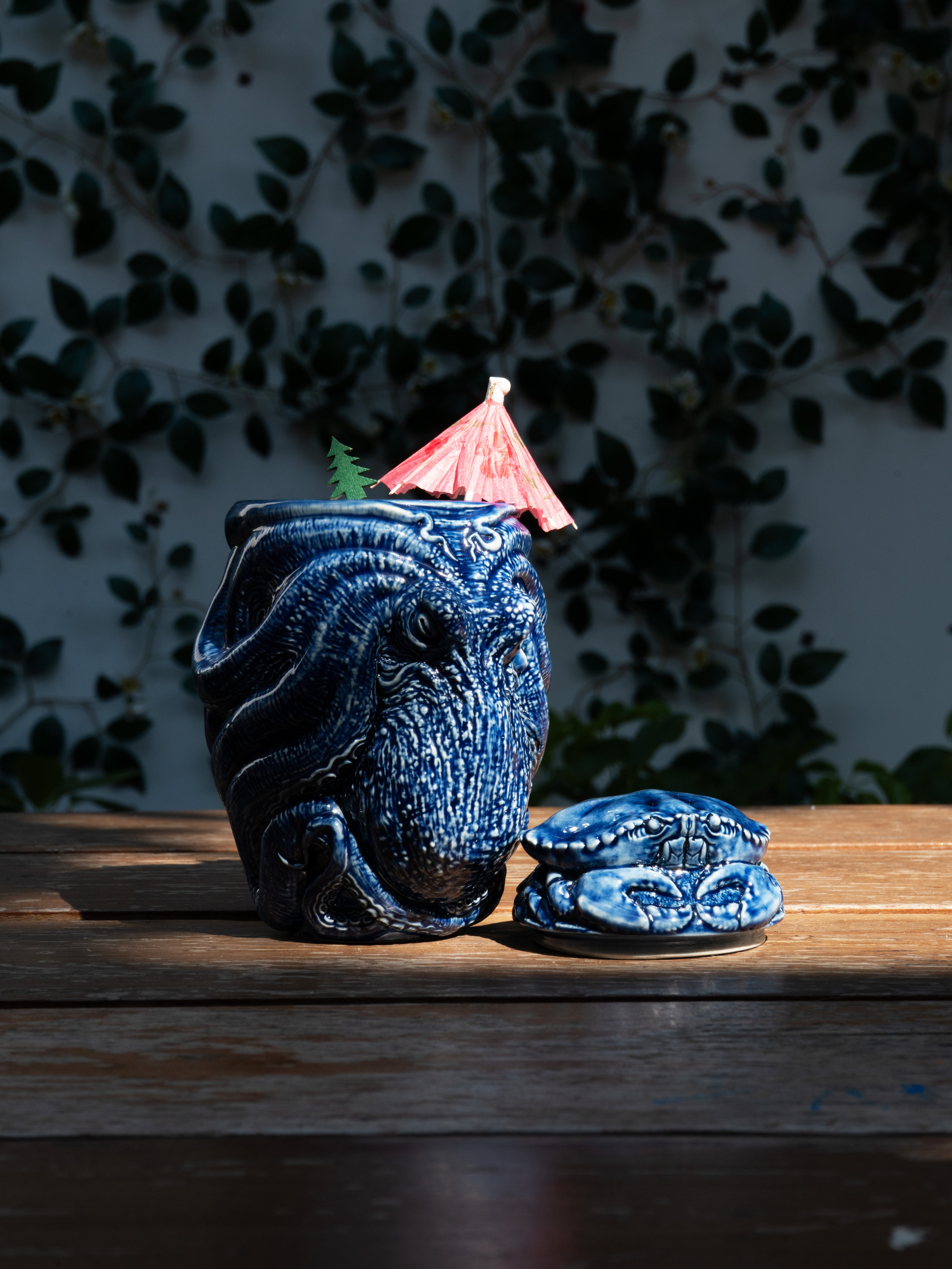 Cobalt Octopus Cup