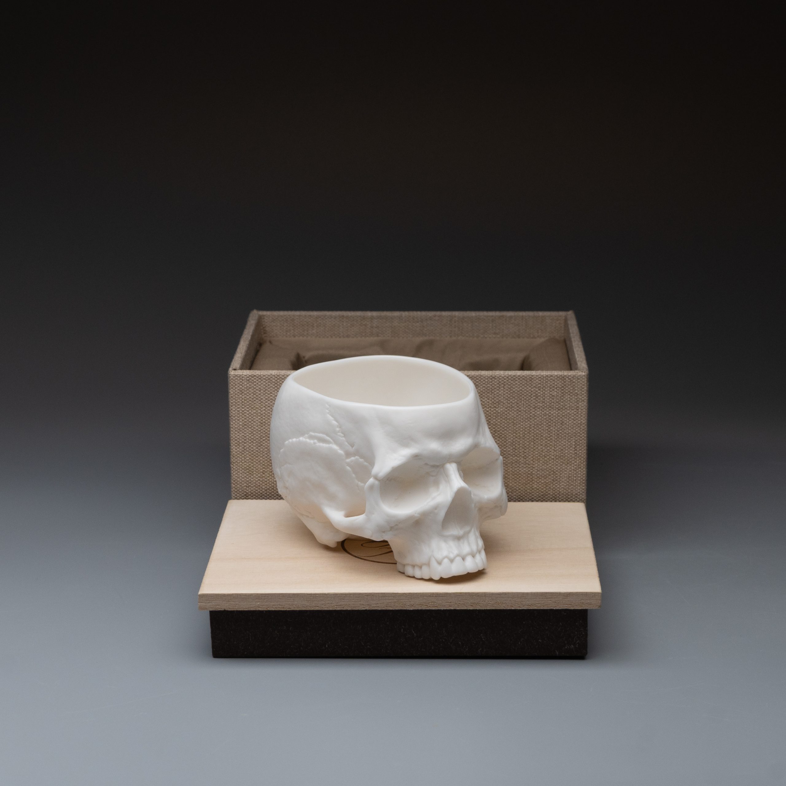 Skull & Bone Silicone Steeper – EmeraldCoastAlternatives